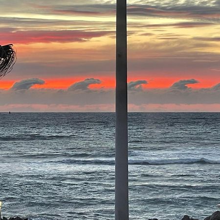 Le Rayon Vert Six-Fours-les-Plages Exterior foto