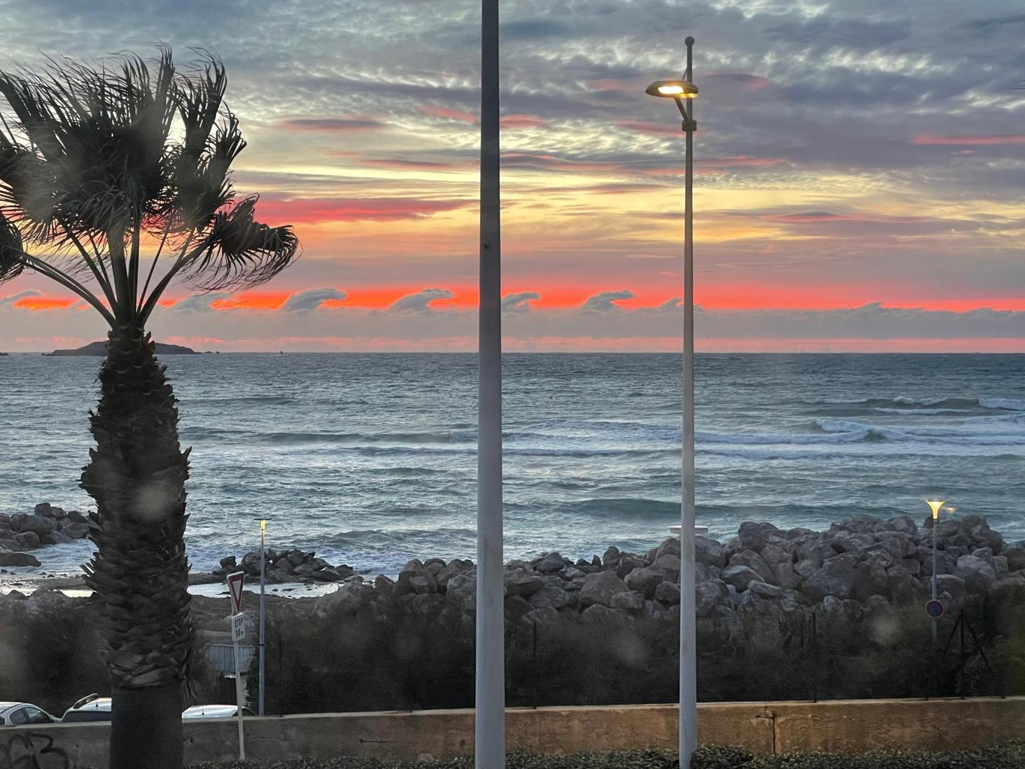 Le Rayon Vert Six-Fours-les-Plages Exterior foto